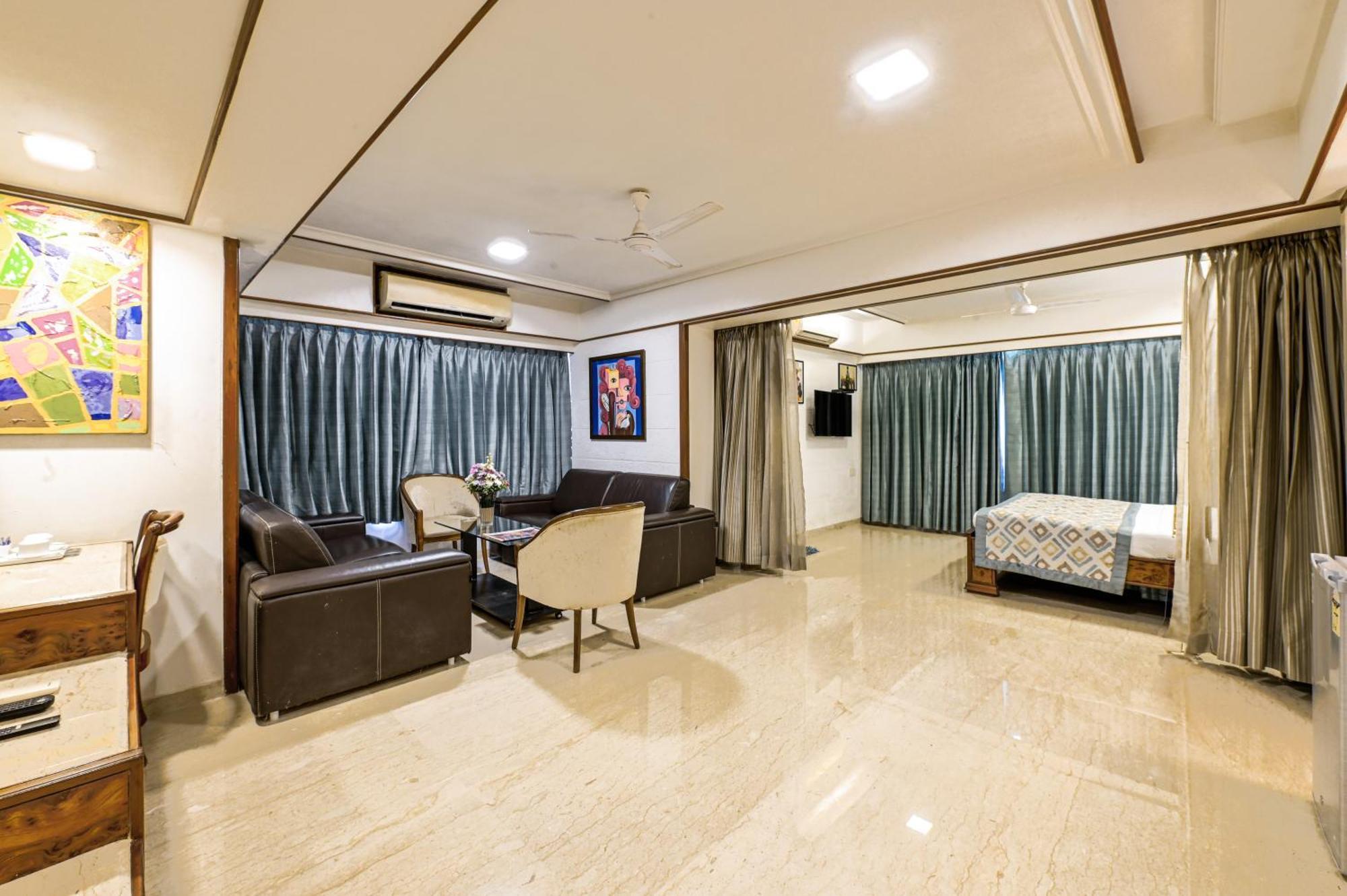 โรงแรมรีกัล เอนเคลฟ มุมไบ ภายนอก รูปภาพ